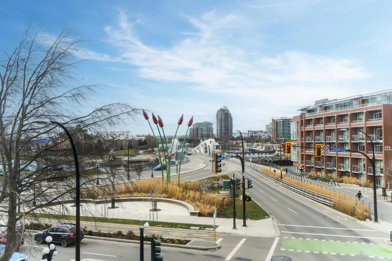 Bridge View Suite By Iris Properties! Victoria Canada